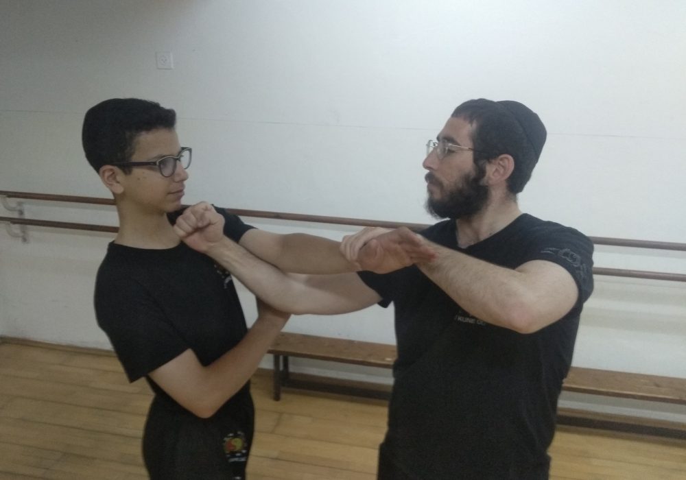 בני ברק צבי פרקש קונג פו – Kung Fu 