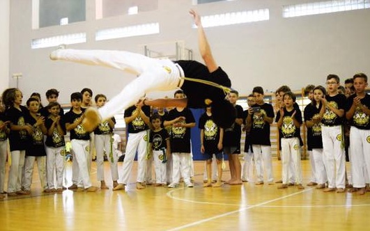כפר סבא שירה דגן קפואירה - Capoeira 