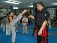 קרב אמיתי מגע – Krav Maga ארניס אסקרימה וקאלי - Arnis Eskrima  נהריה
