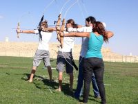 אליהו בדש ובן הדני מצפה רמון קשתות (חץ וקשת) - Archery 