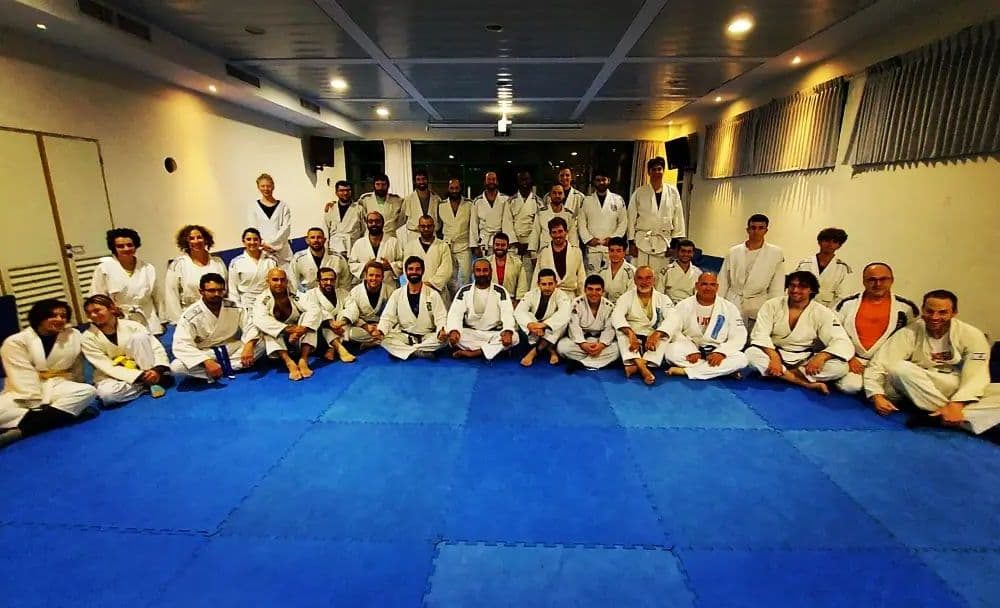 ירושלים רועי  ולטר אמ.אמ.איי - MMA