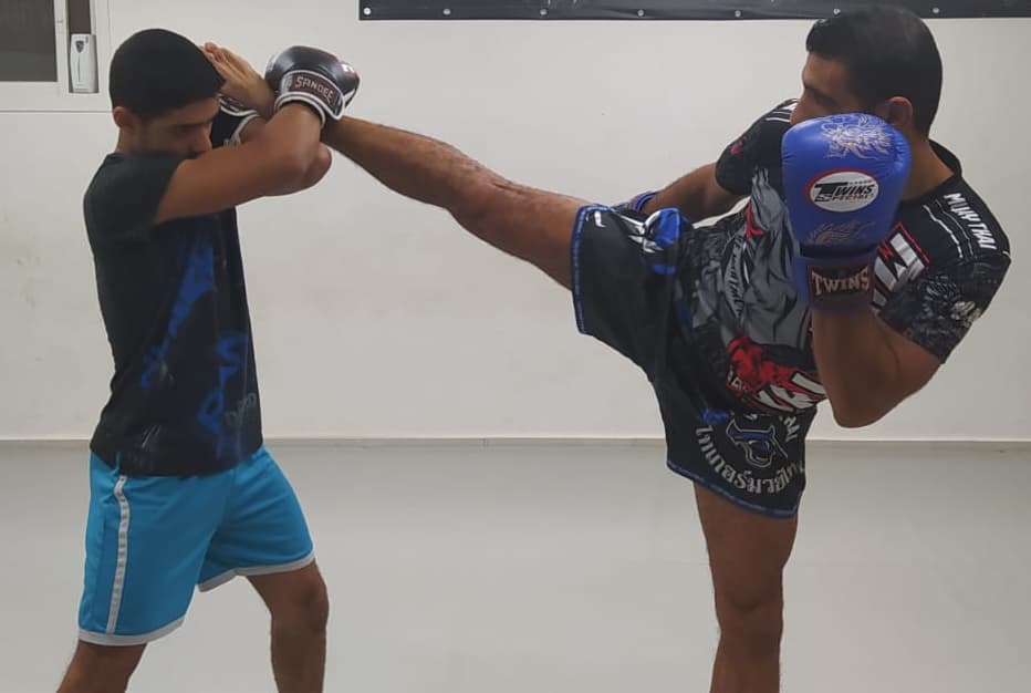 רואי עומסי תל מונד אמ.אמ.איי - MMA  איגרוף תאילנדי Muay Thai
