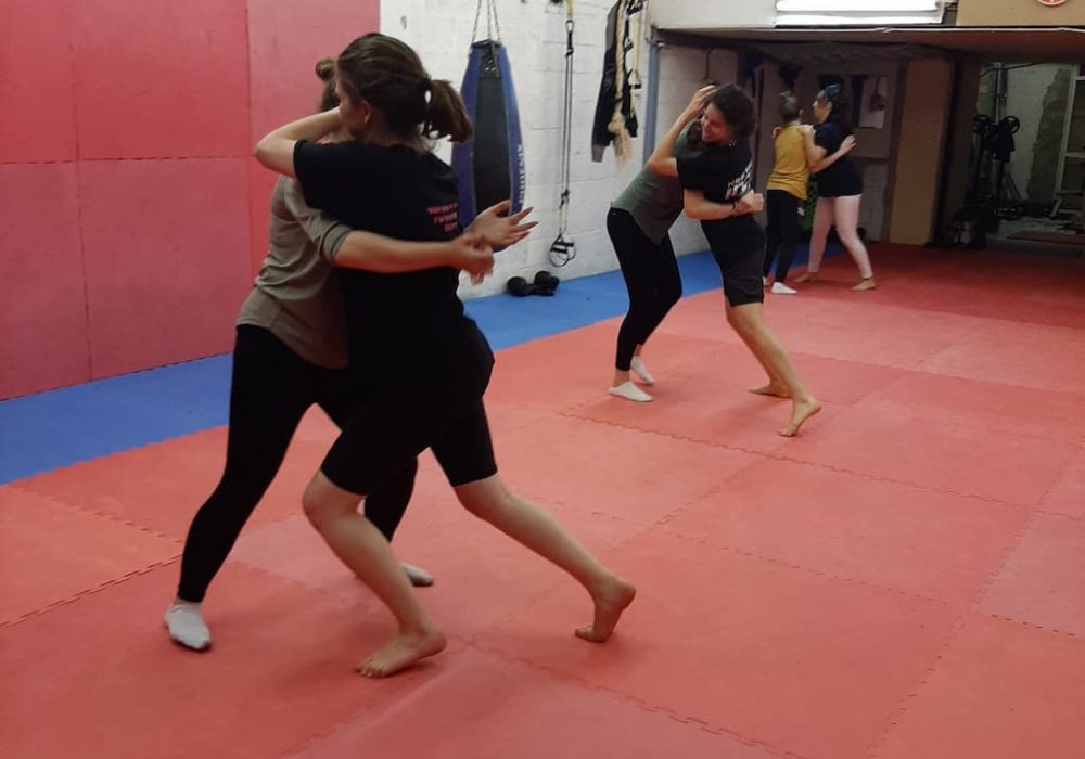 ירושלים פנינה WOMEN KRAV MAGA קרב מגע – Krav Maga 