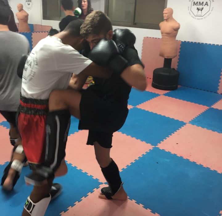 חן חסון הוד השרון אמ.אמ.איי - MMA 
