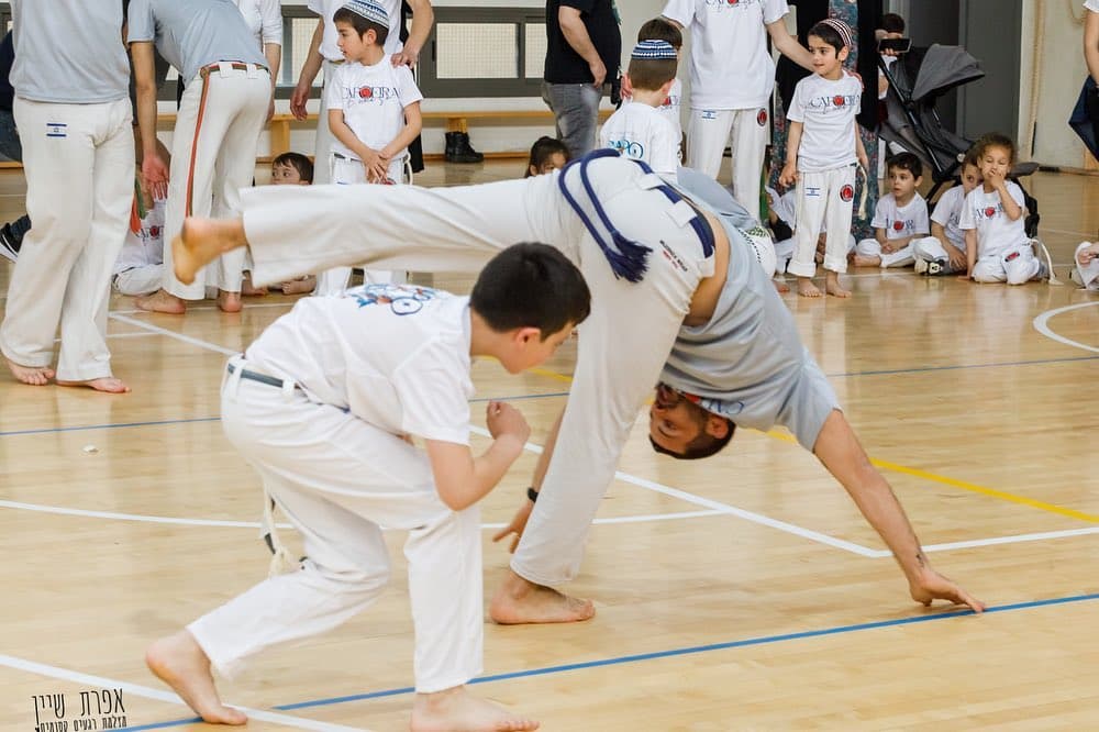 רז נחמיאס חולון קפואירה - Capoeira 