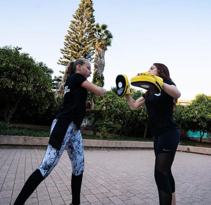 רעננה רייצ'ל שיר קרב מגע – Krav Maga 