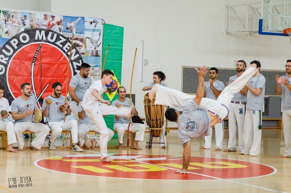 חולון רז נחמיאס קפואירה - Capoeira 