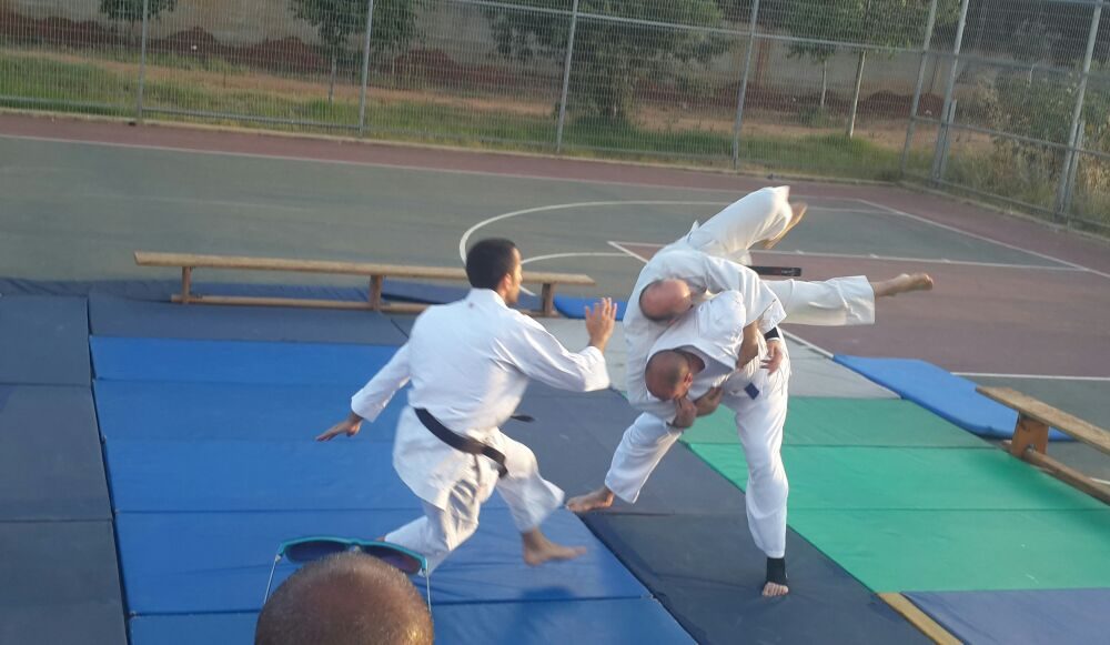 נעם קייקוב הוד השרון קראטה - Karate  שוטוקאן Shotokan