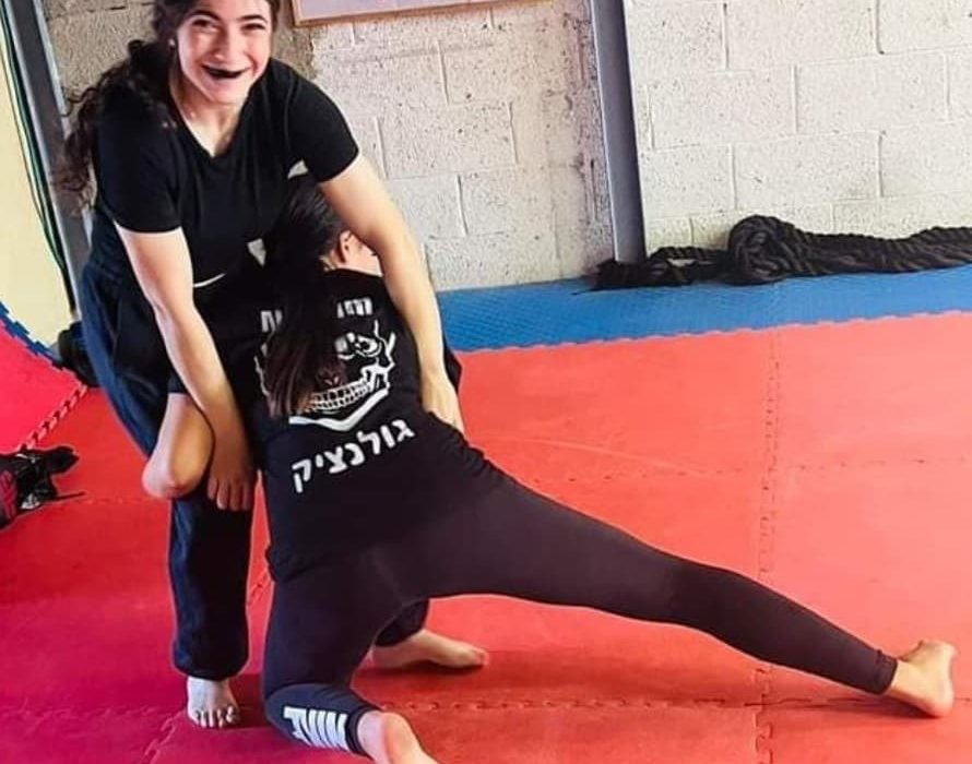 ירושלים פנינה WOMEN KRAV MAGA קרב מגע – Krav Maga 