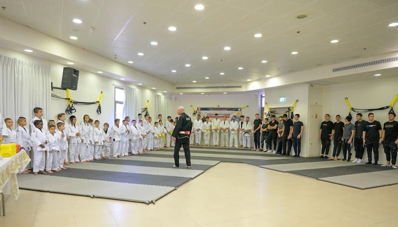 הגנה עצמית ולחימה מלאה MMA רמלה-לוד ג'וג'יטסו יפני - Jujutsu אמ.אמ.איי  רמלה