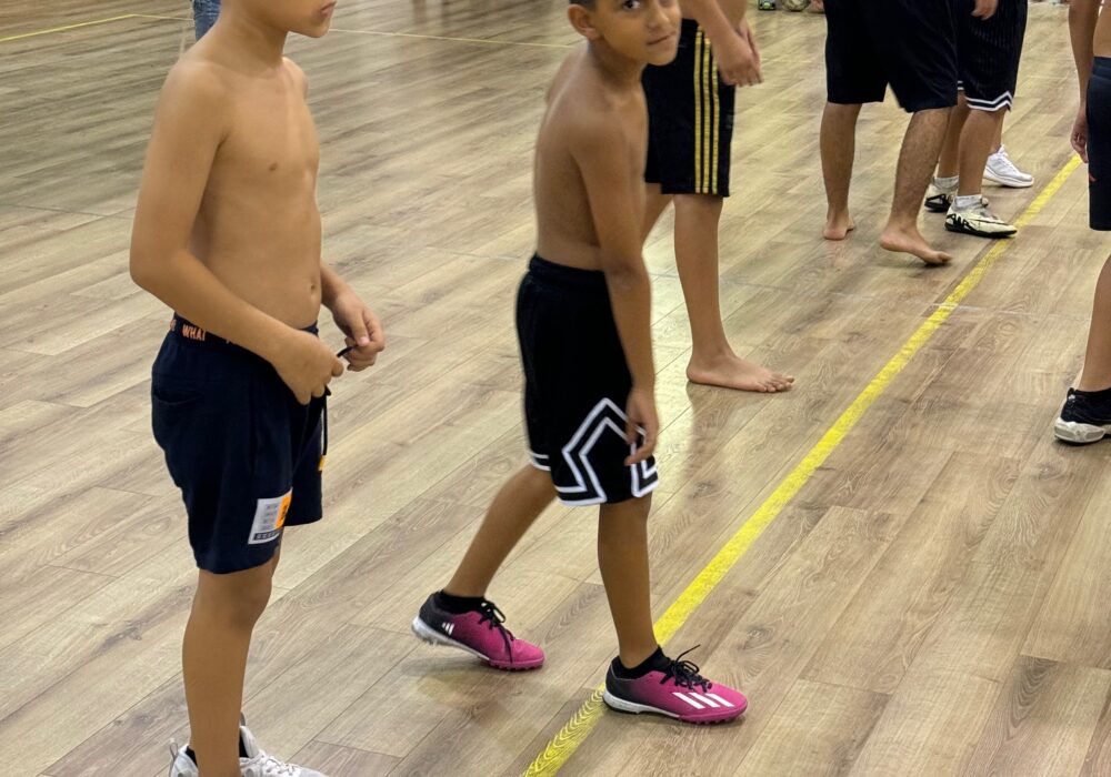 רועי עדני באר יעקב אמ.אמ.איי - MMA  איגרוף קלאסי Boxing תאילנדי Muay Thai ג'וג'יטסו ברזילאי BJJ