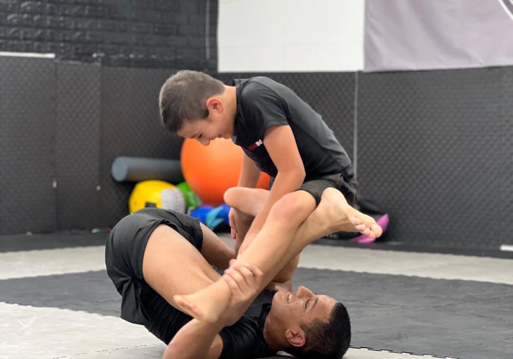 עמוס לביא רחובות אמ.אמ.איי - MMA  איגרוף תאילנדי Muay Thai