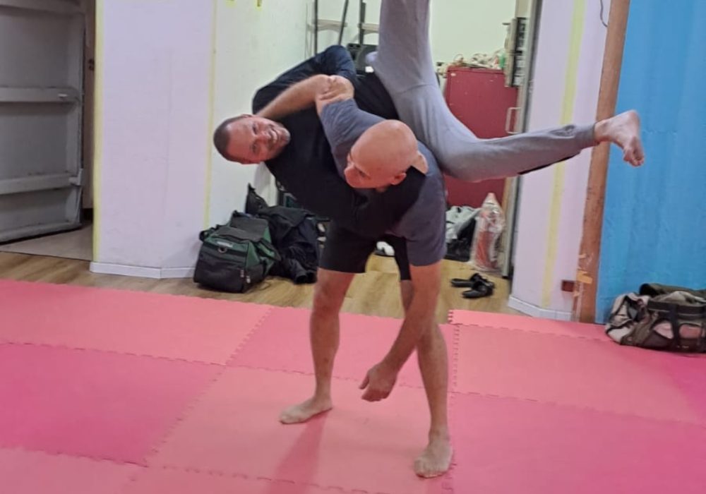 Guttman Academy אמ.אמ.איי - MMA קרב מגע – Krav Maga  מגדל העמק